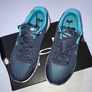 Women tenis shoes